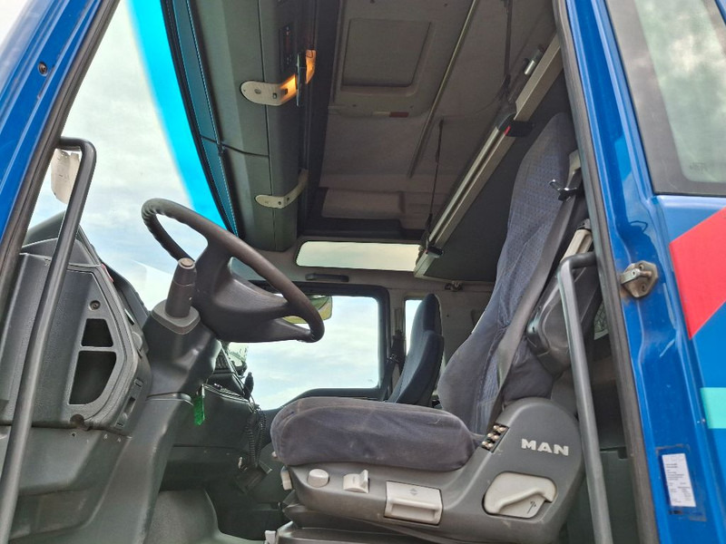MAN TGA 26.390 6X2 - משאית עם שלדת תא: תמונה 3 MAN TGA 26.390 6X2 - משאית עם שלדת תא: תמונה 3