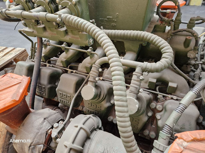 MTU (MERCEDES-BENZ) 12V 2000 - מנוע: תמונה 5 MTU (MERCEDES-BENZ) 12V 2000 - מנוע: תמונה 5
