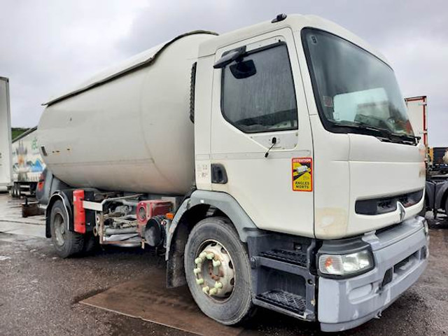 Renault PREMIUM 210 GAS/LPG - משאית מכל: תמונה 2 Renault PREMIUM 210 GAS/LPG - משאית מכל: תמונה 2