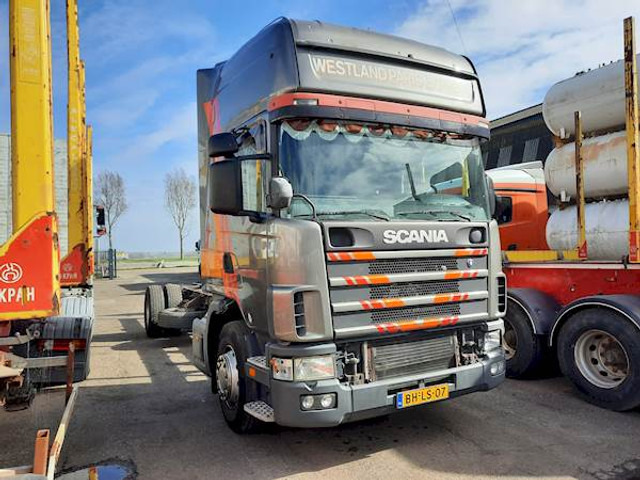 Scania R 114 LB 380 - משאית עם שלדת תא: תמונה 2 Scania R 114 LB 380 - משאית עם שלדת תא: תמונה 2
