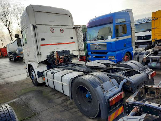 Scania R 124 LA 440 - יחידת טרקטור: תמונה 4 Scania R 124 LA 440 - יחידת טרקטור: תמונה 4