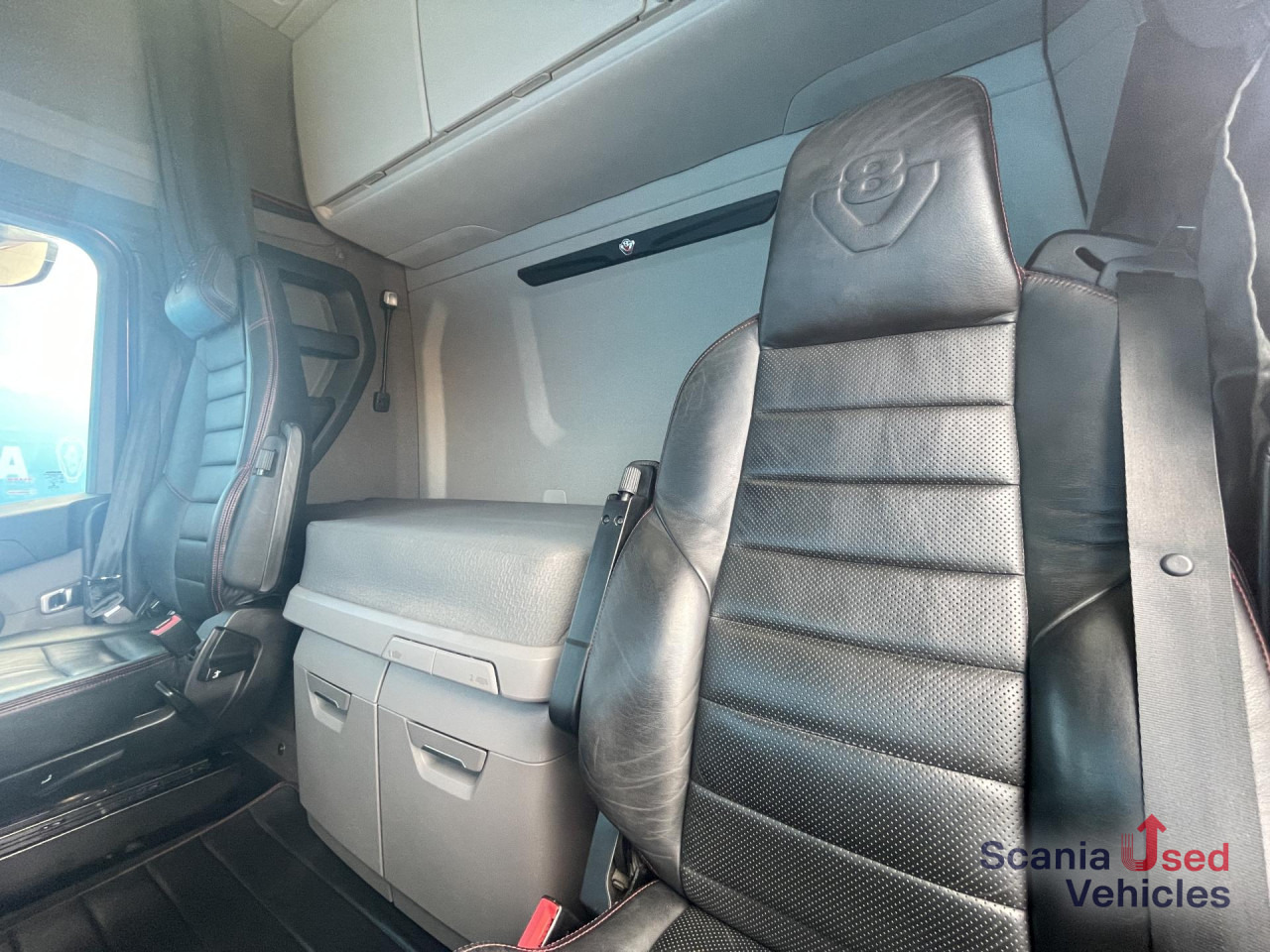 SCANIA S 730 A4x2NB DIFF-L RETARDER FULL AIR P-AIRCO V8 - יחידת טרקטור: תמונה 5 SCANIA S 730 A4x2NB DIFF-L RETARDER FULL AIR P-AIRCO V8 - יחידת טרקטור: תמונה 5