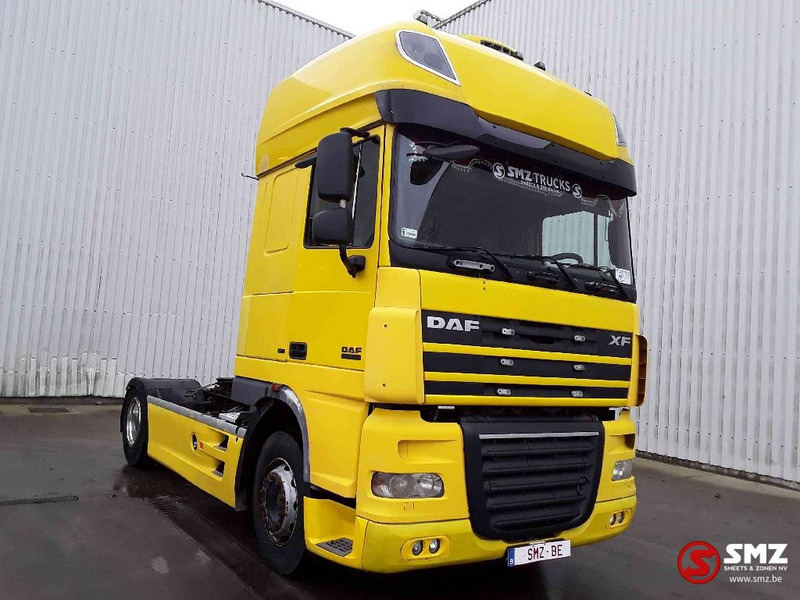 DAF 105 XF 460 SuperSpaceCab manual - יחידת טרקטור: תמונה 1 DAF 105 XF 460 SuperSpaceCab manual - יחידת טרקטור: תמונה 1
