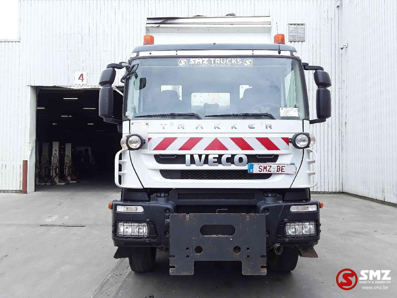 Iveco Trakker 330 184"km snow equipment - מזהיר: תמונה 2 Iveco Trakker 330 184"km snow equipment - מזהיר: תמונה 2
