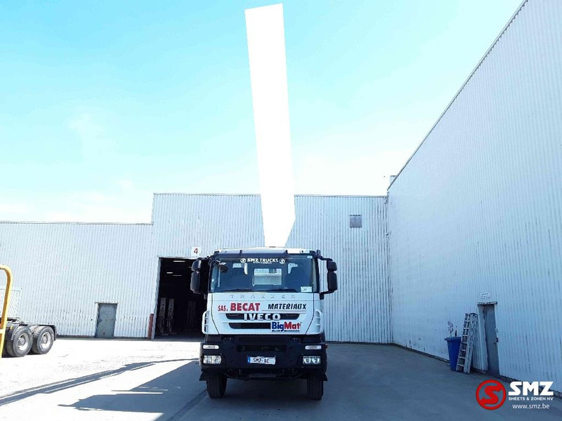 Iveco Trakker 360 Palfinger Pk18002 4+remote - משאית צד נופל/ שטוחה, משאית מנוף: תמונה 2 Iveco Trakker 360 Palfinger Pk18002 4+remote - משאית צד נופל/ שטוחה, משאית מנוף: תמונה 2