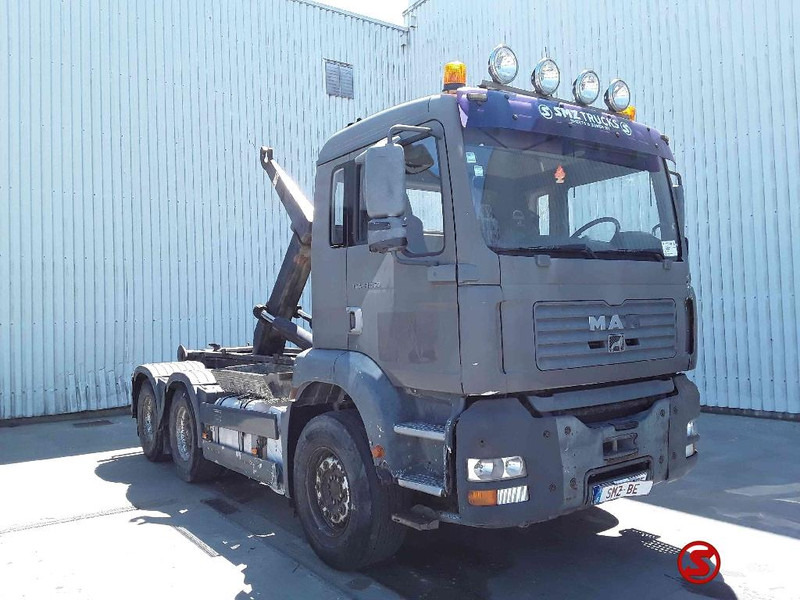 MAN TGA 33.360 manual pump - מוביל מכולות/ משאית החלפת גוף: תמונה 1 MAN TGA 33.360 manual pump - מוביל מכולות/ משאית החלפת גוף: תמונה 1