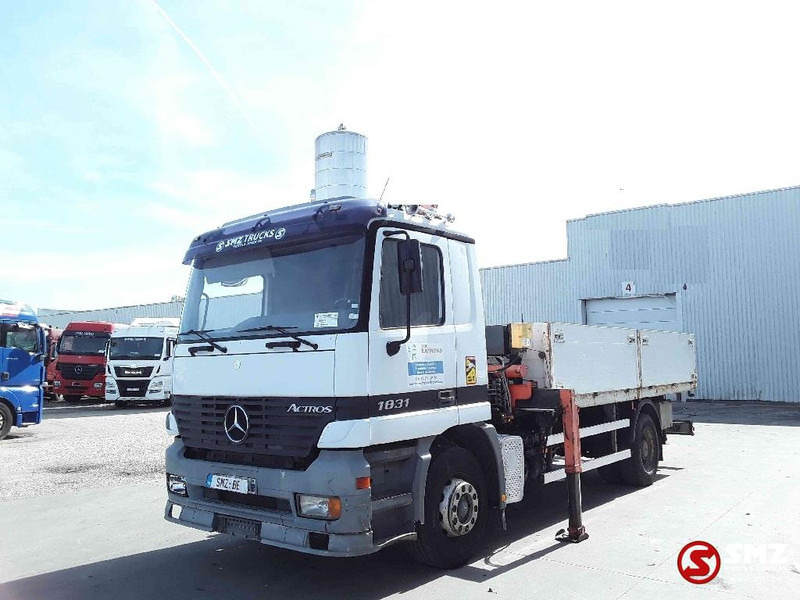 Mercedes-Benz Actros 1831 165000km lames - משאית צד נופל/ שטוחה: תמונה 3 Mercedes-Benz Actros 1831 165000km lames - משאית צד נופל/ שטוחה: תמונה 3