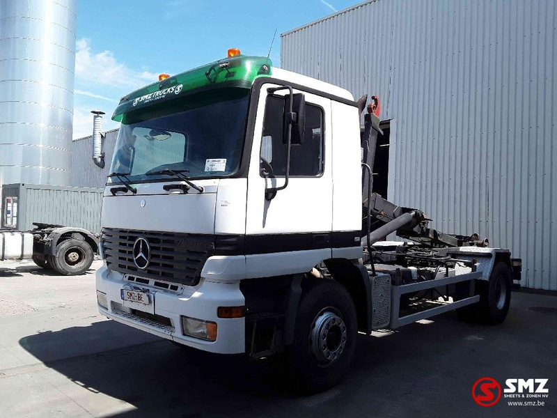 Mercedes-Benz Actros 1831 manual lames airco belgium truck - מוביל מכולות/ משאית החלפת גוף: תמונה 3 Mercedes-Benz Actros 1831 manual lames airco belgium truck - מוביל מכולות/ משאית החלפת גוף: תמונה 3
