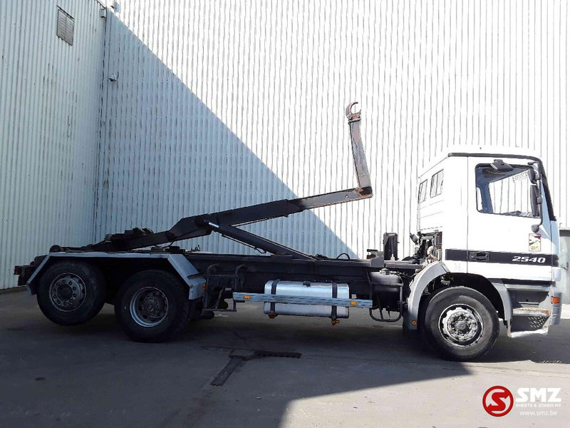 Mercedes-Benz Actros 2540 6x2 francais - מוביל מכולות/ משאית החלפת גוף: תמונה 4 Mercedes-Benz Actros 2540 6x2 francais - מוביל מכולות/ משאית החלפת גוף: תמונה 4