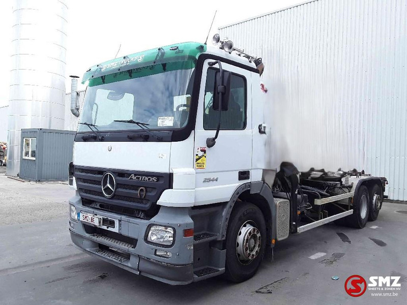 Mercedes-Benz Actros 2544 Eps Retarder - משאית עם שלדת תא: תמונה 3 Mercedes-Benz Actros 2544 Eps Retarder - משאית עם שלדת תא: תמונה 3
