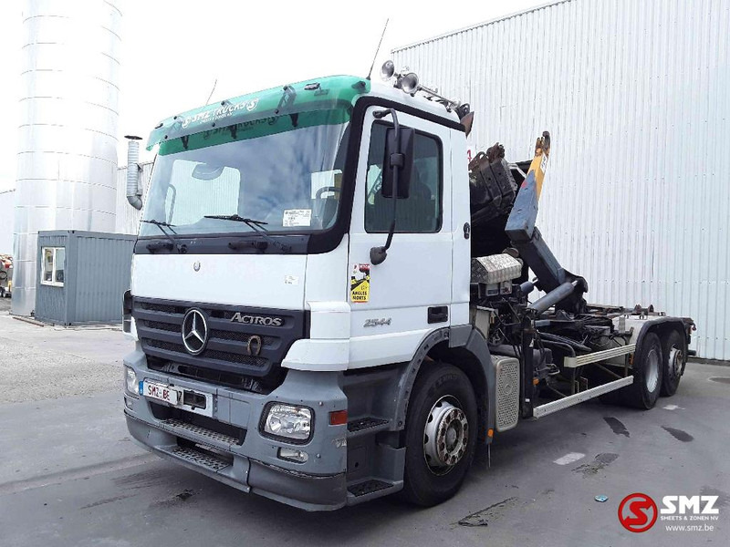 Mercedes-Benz Actros 2544 hiab 102.2 remote hook retarder - מוביל מכולות/ משאית החלפת גוף, משאית מנוף: תמונה 3 Mercedes-Benz Actros 2544 hiab 102.2 remote hook retarder - מוביל מכולות/ משאית החלפת גוף, משאית מנוף: תמונה 3