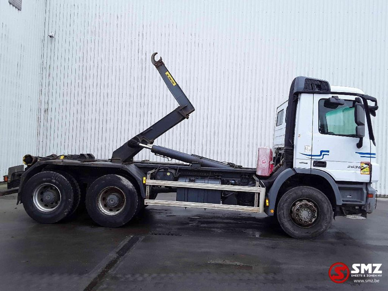 Mercedes-Benz Actros 2636 6x4 manual - מוביל מכולות/ משאית החלפת גוף: תמונה 4 Mercedes-Benz Actros 2636 6x4 manual - מוביל מכולות/ משאית החלפת גוף: תמונה 4