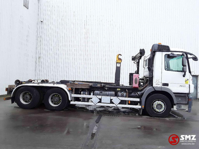 Mercedes-Benz Actros 2641 6x4 - מוביל מכולות/ משאית החלפת גוף: תמונה 4 Mercedes-Benz Actros 2641 6x4 - מוביל מכולות/ משאית החלפת גוף: תמונה 4