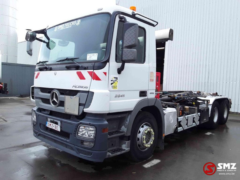 Mercedes-Benz Actros 2641 6x4 - מוביל מכולות/ משאית החלפת גוף: תמונה 3 Mercedes-Benz Actros 2641 6x4 - מוביל מכולות/ משאית החלפת גוף: תמונה 3