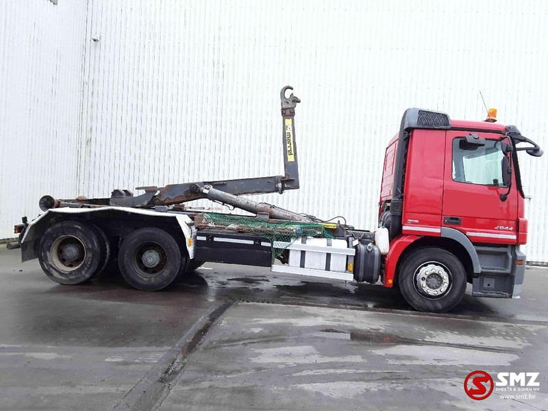 Mercedes-Benz Actros 2644 6x4 lames zps - מוביל מכולות/ משאית החלפת גוף: תמונה 4 Mercedes-Benz Actros 2644 6x4 lames zps - מוביל מכולות/ משאית החלפת גוף: תמונה 4