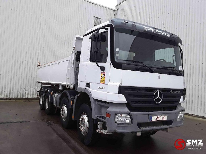 Mercedes-Benz Actros 3241 3 pedal - מזהיר: תמונה 1 Mercedes-Benz Actros 3241 3 pedal - מזהיר: תמונה 1