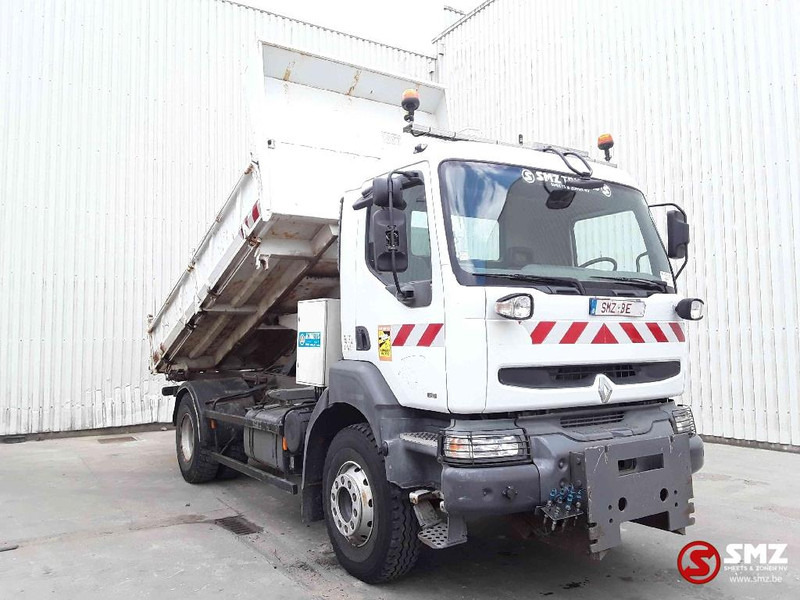 Renault Kerax 260 lames 124km pneus parfait - מזהיר: תמונה 1 Renault Kerax 260 lames 124km pneus parfait - מזהיר: תמונה 1