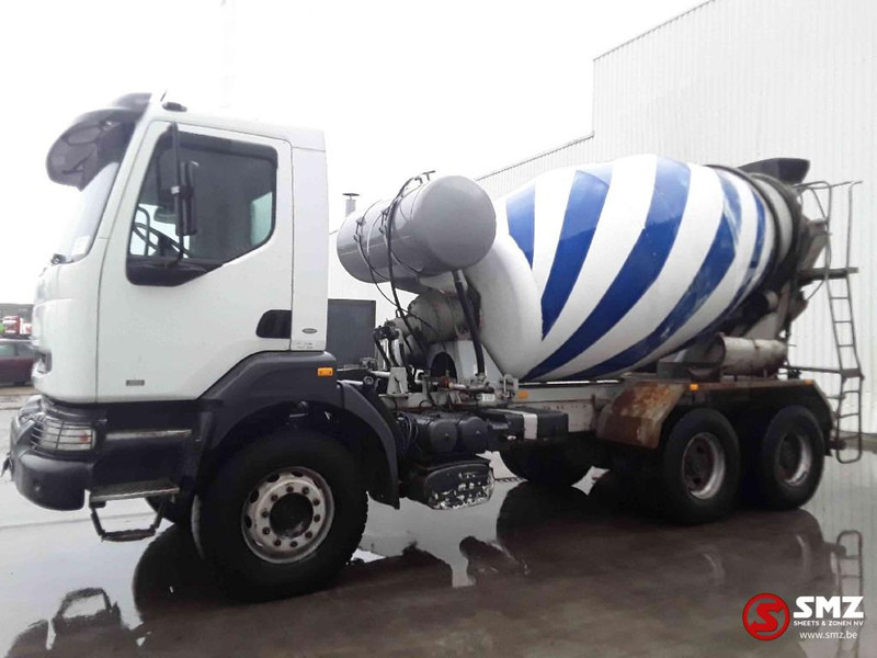 Renault Kerax 300 manual pump - משאית מערבלת בטון: תמונה 5 Renault Kerax 300 manual pump - משאית מערבלת בטון: תמונה 5