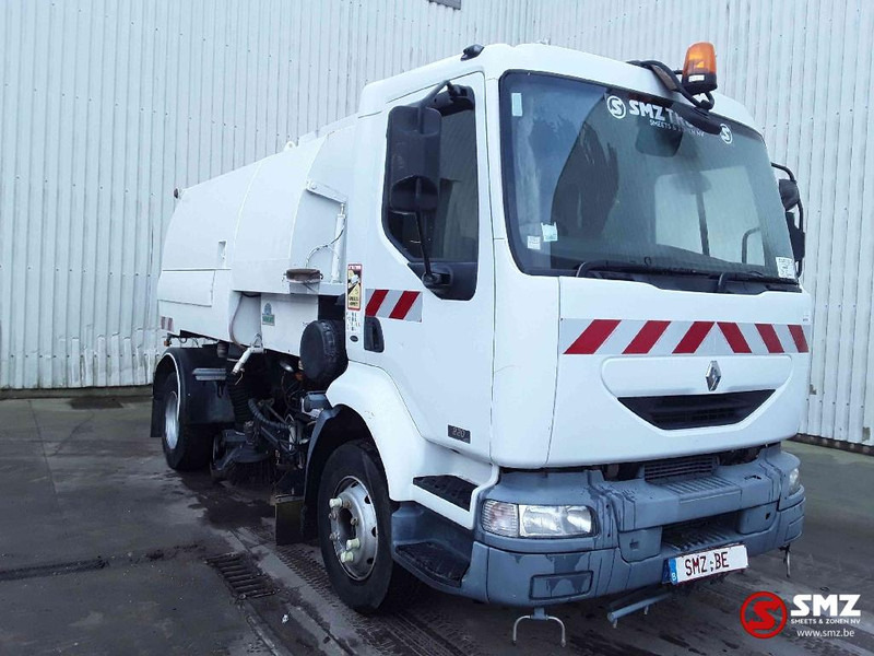 Renault Midlum 220 - מטאטא כבישים: תמונה 1 Renault Midlum 220 - מטאטא כבישים: תמונה 1