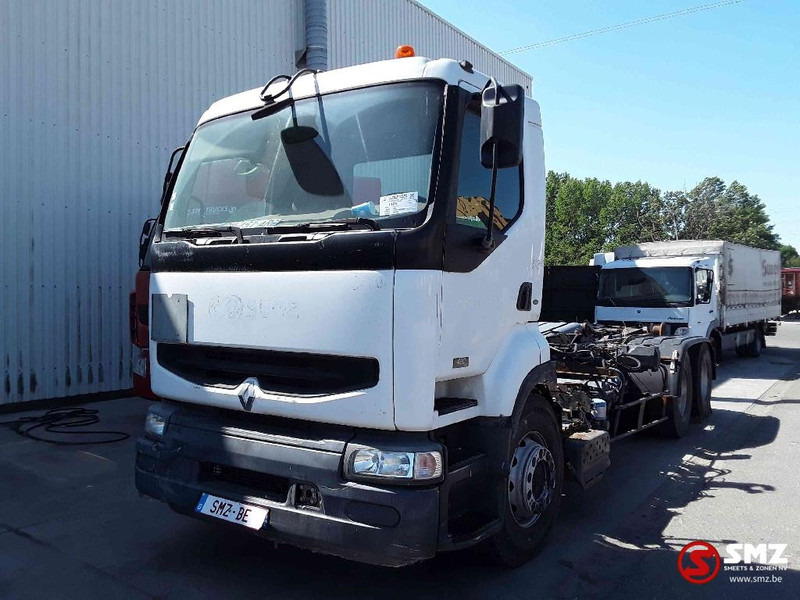 Renault Premium 420 - משאית עם שלדת תא: תמונה 3 Renault Premium 420 - משאית עם שלדת תא: תמונה 3