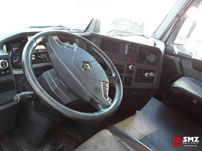 Interior photo 3: יחידת טרקטור Renault T 460 retarder 2 tanks