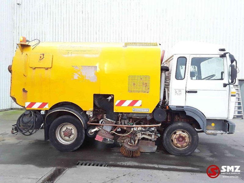 Renault - מטאטא כבישים: תמונה 4 Renault - מטאטא כבישים: תמונה 4