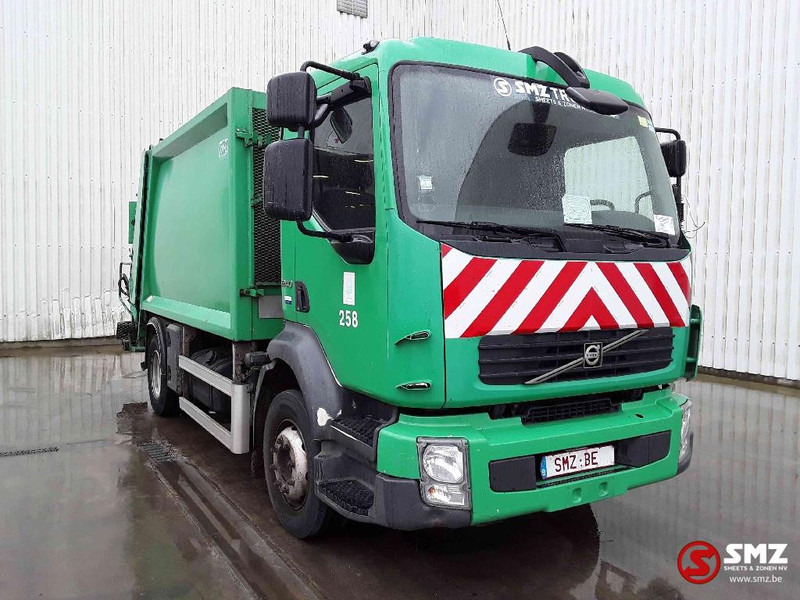 Volvo FL 240 - משאית אשפה: תמונה 1 Volvo FL 240 - משאית אשפה: תמונה 1