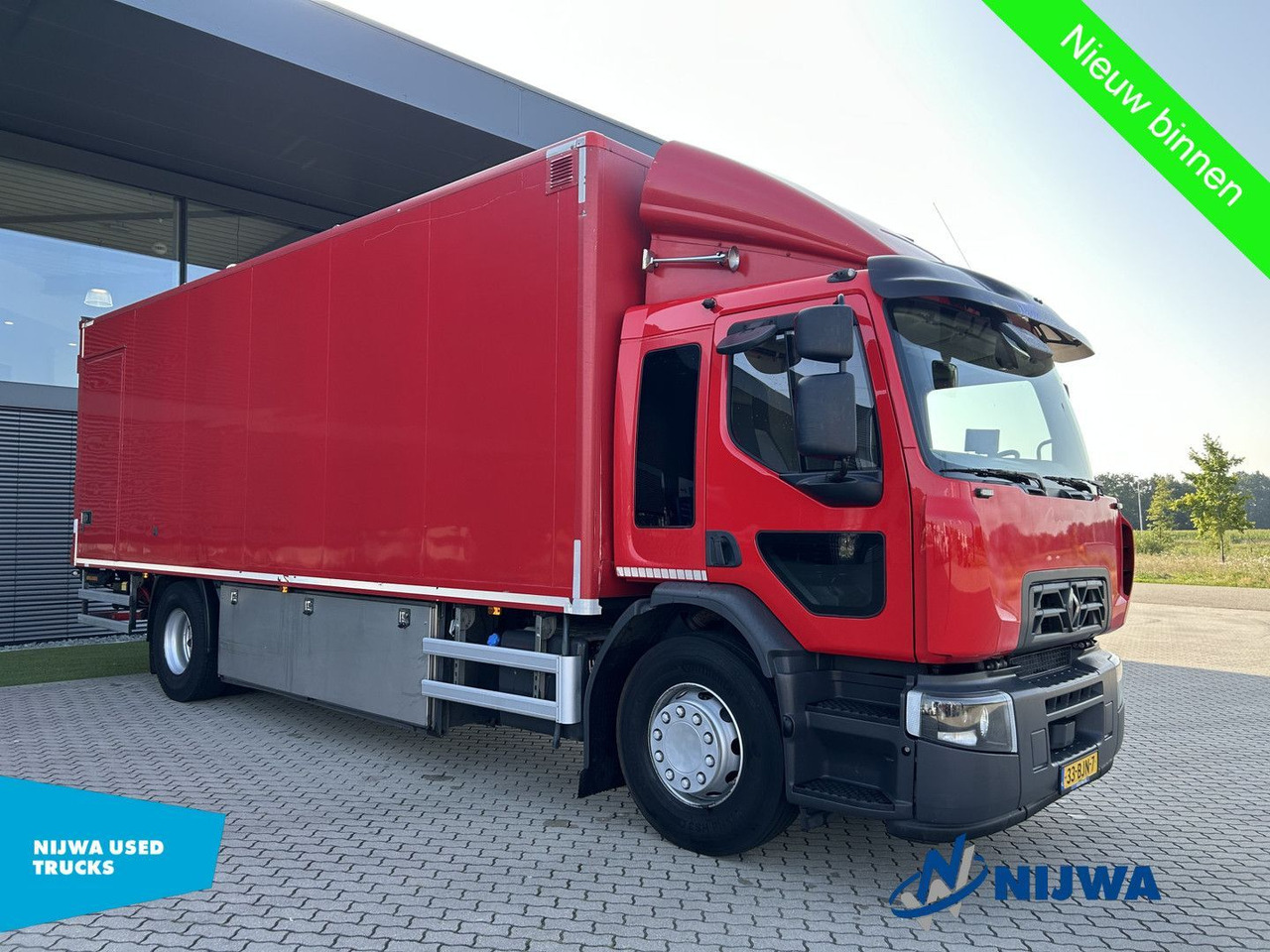 Renault D WIDE 280 4x2 Low mileage + Achtersluitklep - משאית תיבה: תמונה 2 Renault D WIDE 280 4x2 Low mileage + Achtersluitklep - משאית תיבה: תמונה 2