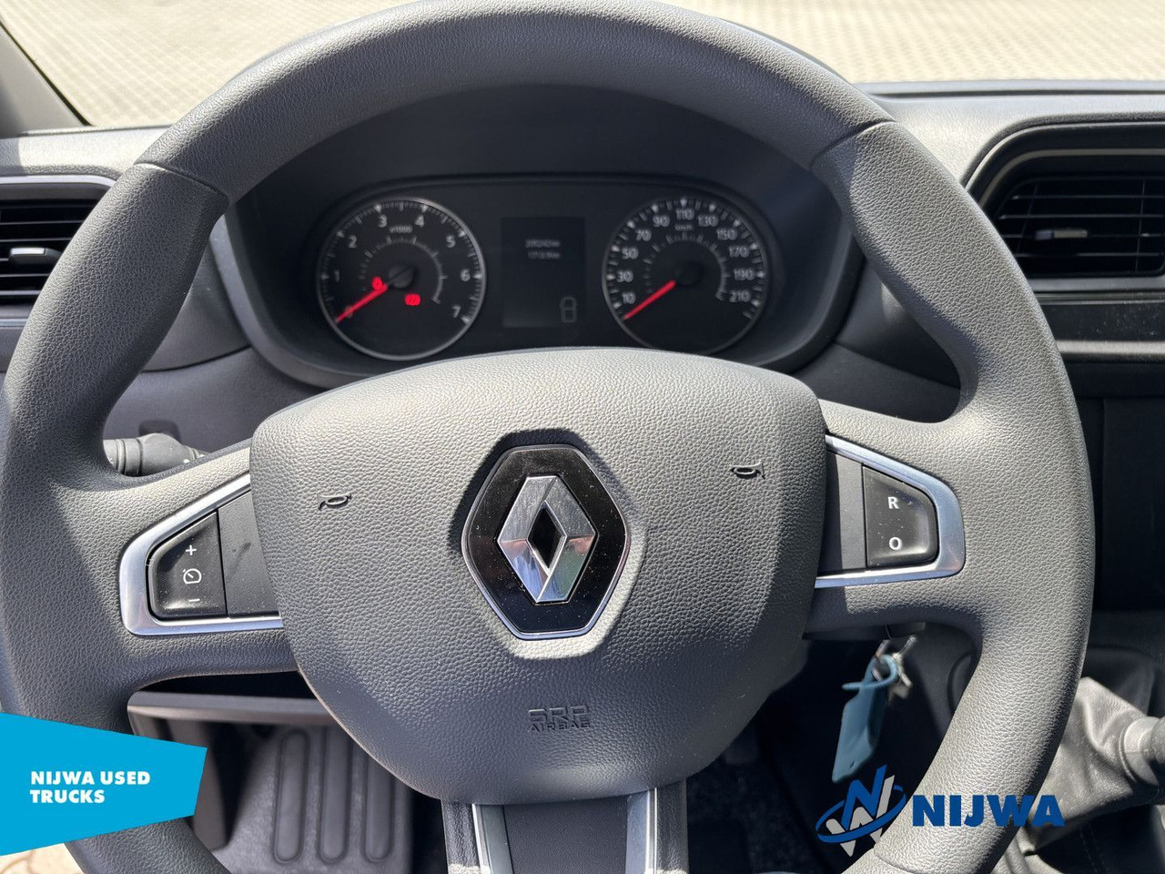 משאית עם שלדת תא Renault Master T35 165 Meubelbak + Navigatie: תמונה 15