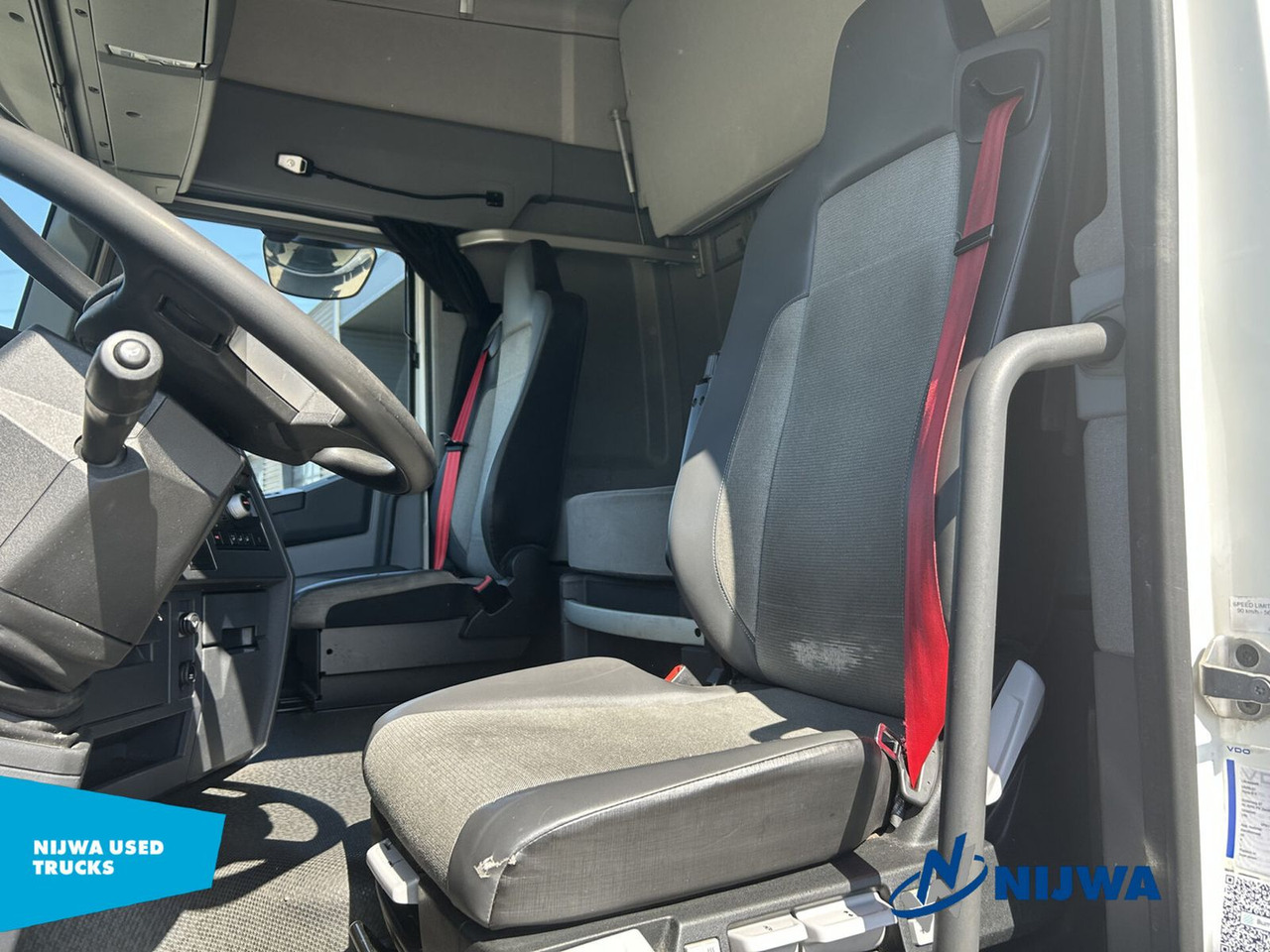 יחידת טרקטור Renault T 460 4x2 Standkachel + Koelkast: תמונה 10