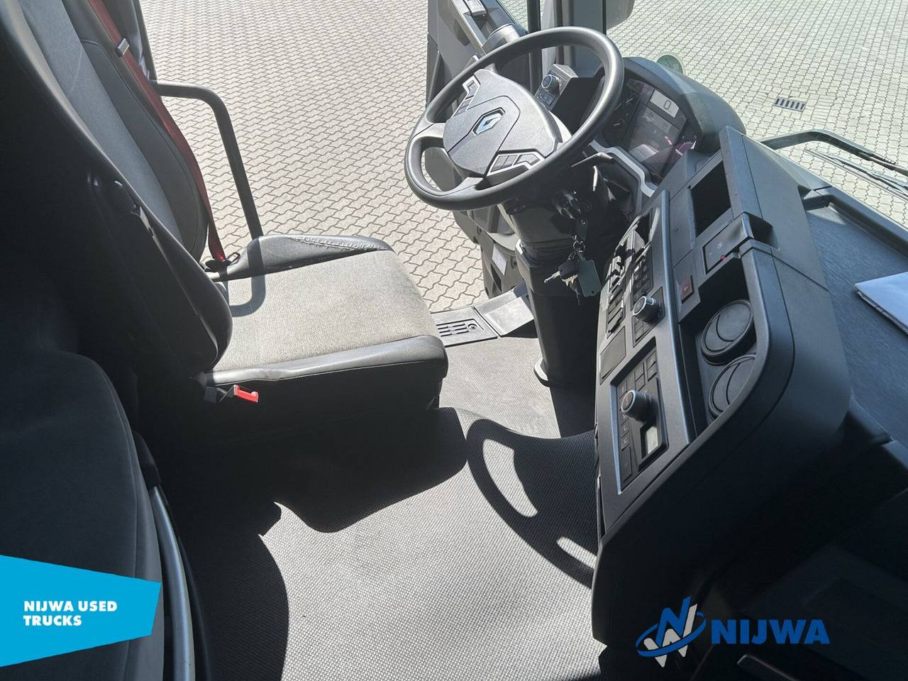יחידת טרקטור Renault T 460 4x2 Standkachel + Koelkast: תמונה 18