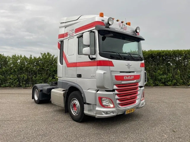 DAF XF 440 FT EURO6 Manual - יחידת טרקטור: תמונה 1 DAF XF 440 FT EURO6 Manual - יחידת טרקטור: תמונה 1
