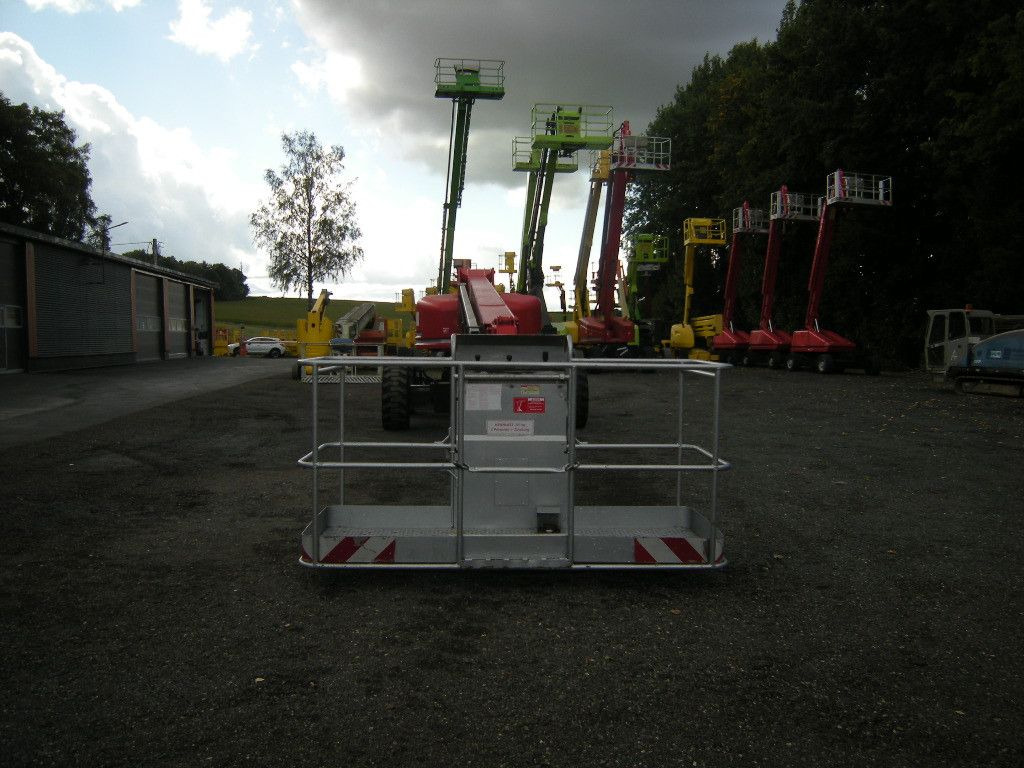 Genie Arbeitsbühne Genie S-85, AH 28 m - פלטפורמה אווירית מותקנת על משאית: תמונה 4 Genie Arbeitsbühne Genie S-85, AH 28 m - פלטפורמה אווירית מותקנת על משאית: תמונה 4