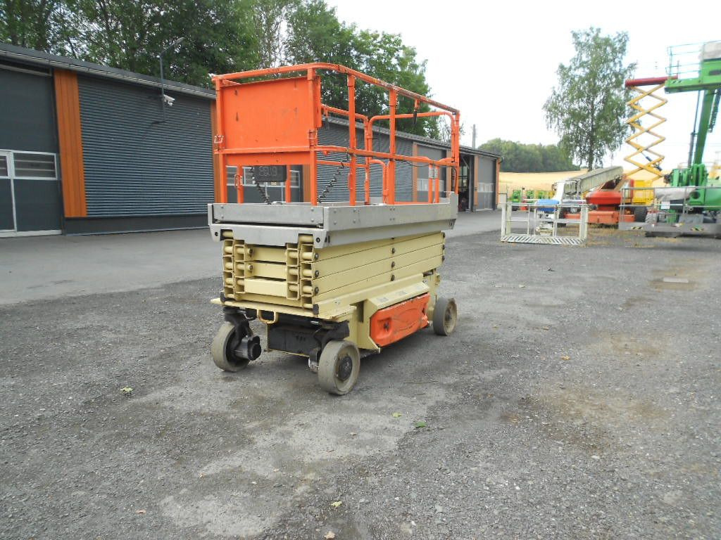 מעלית מספריים JLG JLG 3246, Scherenarbeitsbühne, 11,9 m: תמונה 17