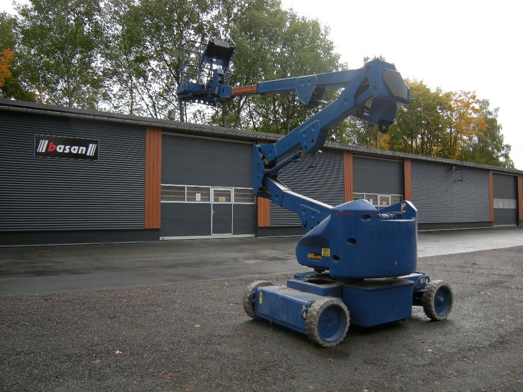 JLG N40E Gelenkteleskoparbeitsbühne 14 m - פלטפורמה אווירית מותקנת על משאית: תמונה 3 JLG N40E Gelenkteleskoparbeitsbühne 14 m - פלטפורמה אווירית מותקנת על משאית: תמונה 3