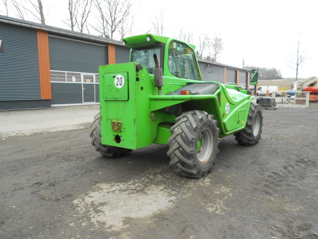 Merlo SL33 Panoramic P40.9 - מפעיל טלסקופי: תמונה 3 Merlo SL33 Panoramic P40.9 - מפעיל טלסקופי: תמונה 3