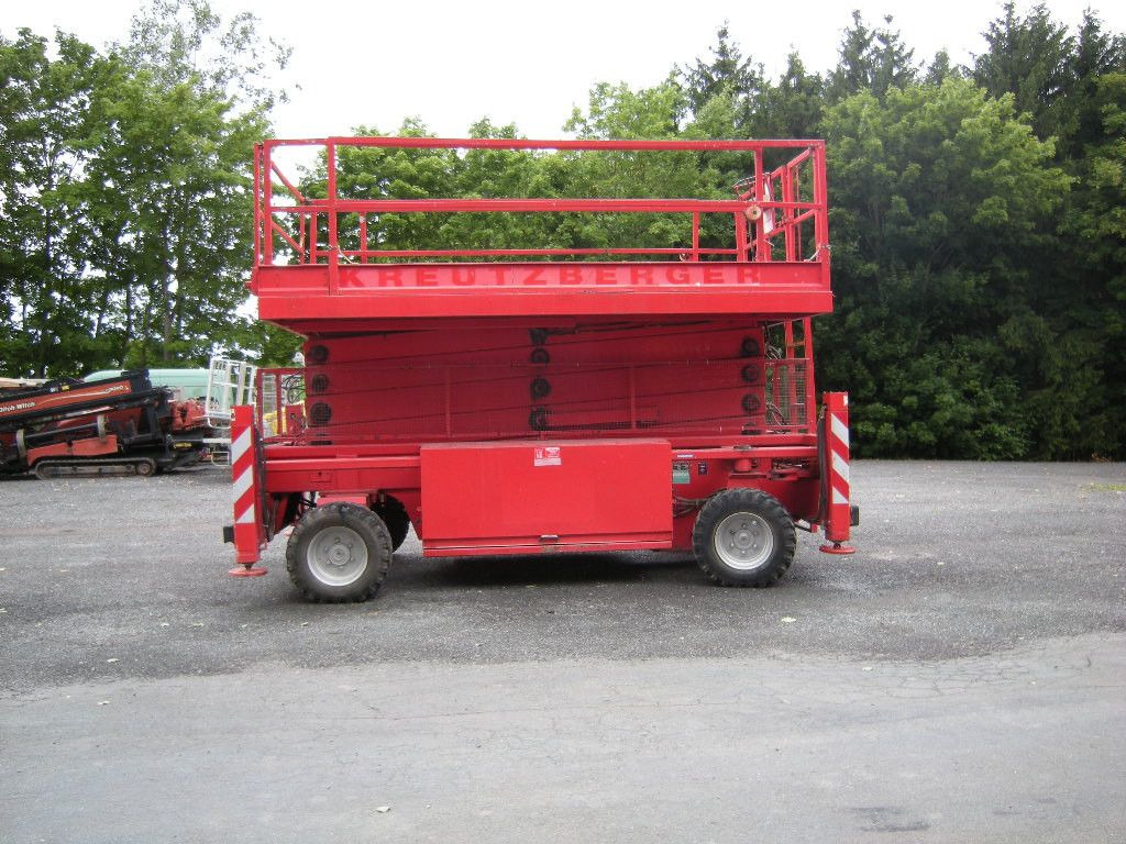 פלטפורמה אווירית מותקנת על משאית Scherenarbeitsbühne Liftlux SL172-24D4WD,S AH 19: תמונה 22