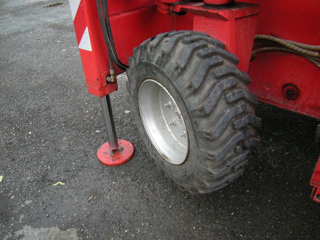 פלטפורמה אווירית מותקנת על משאית Scherenarbeitsbühne Liftlux SL172-24D4WD,S AH 19: תמונה 8
