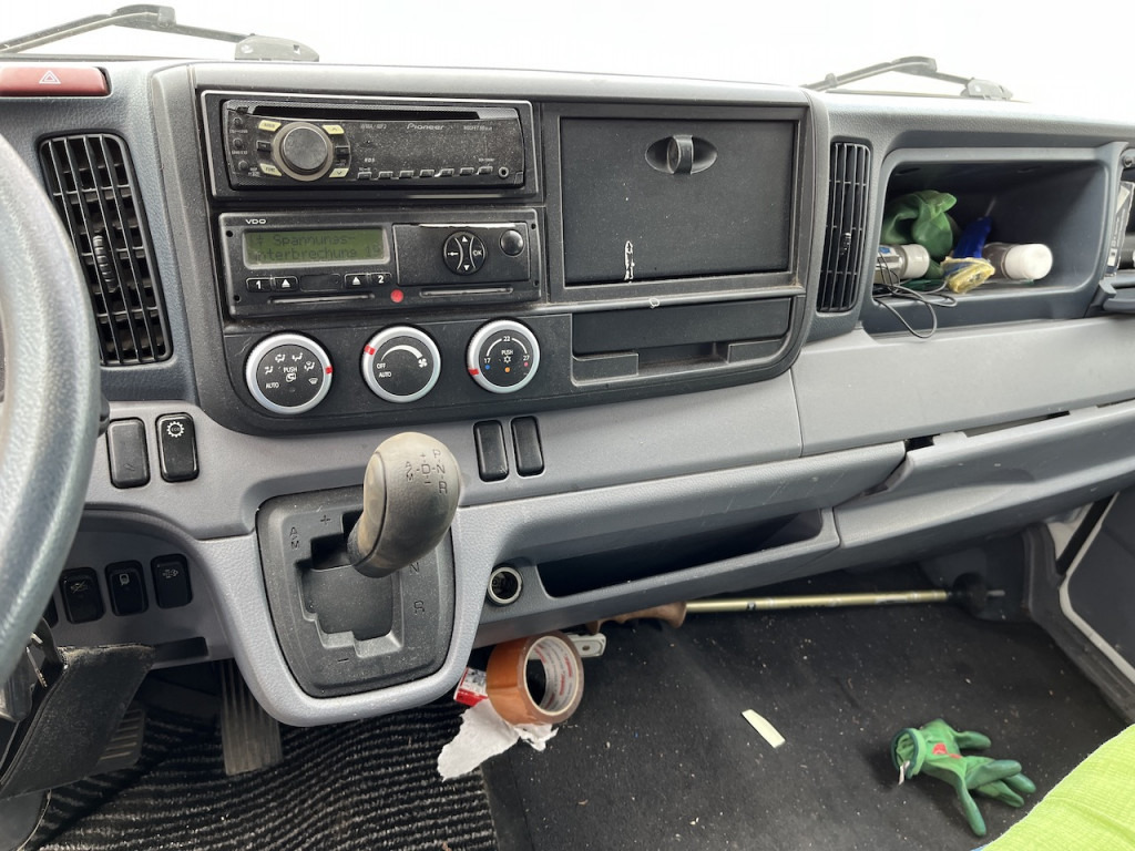 FUSO Canter 7C18 4x2 Ladebordwand - כלי רכב מסחרי עם וילונות צד: תמונה 2 FUSO Canter 7C18 4x2 Ladebordwand - כלי רכב מסחרי עם וילונות צד: תמונה 2