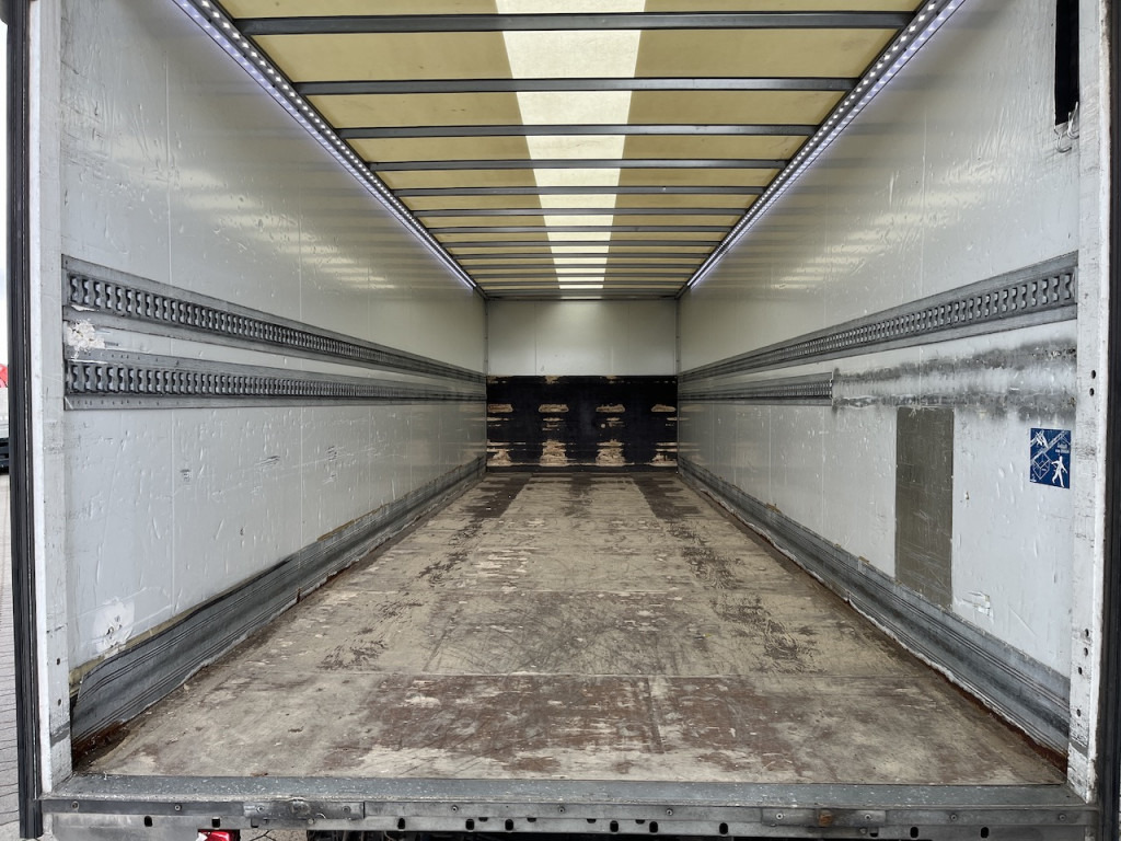 Iveco 120E25 Eurocargo 4x2 Koffer | Ladebordwand - משאית תיבה: תמונה 3 Iveco 120E25 Eurocargo 4x2 Koffer | Ladebordwand - משאית תיבה: תמונה 3