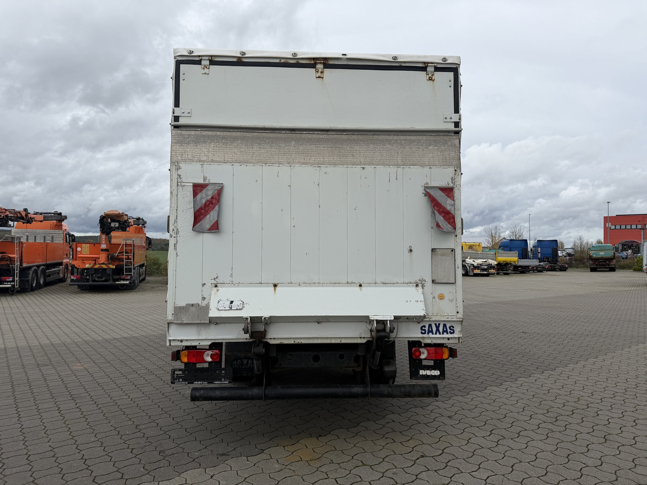 Iveco 75 E 180 4x2 LBW - כלי רכב מסחרי עם וילונות צד: תמונה 5 Iveco 75 E 180 4x2 LBW - כלי רכב מסחרי עם וילונות צד: תמונה 5