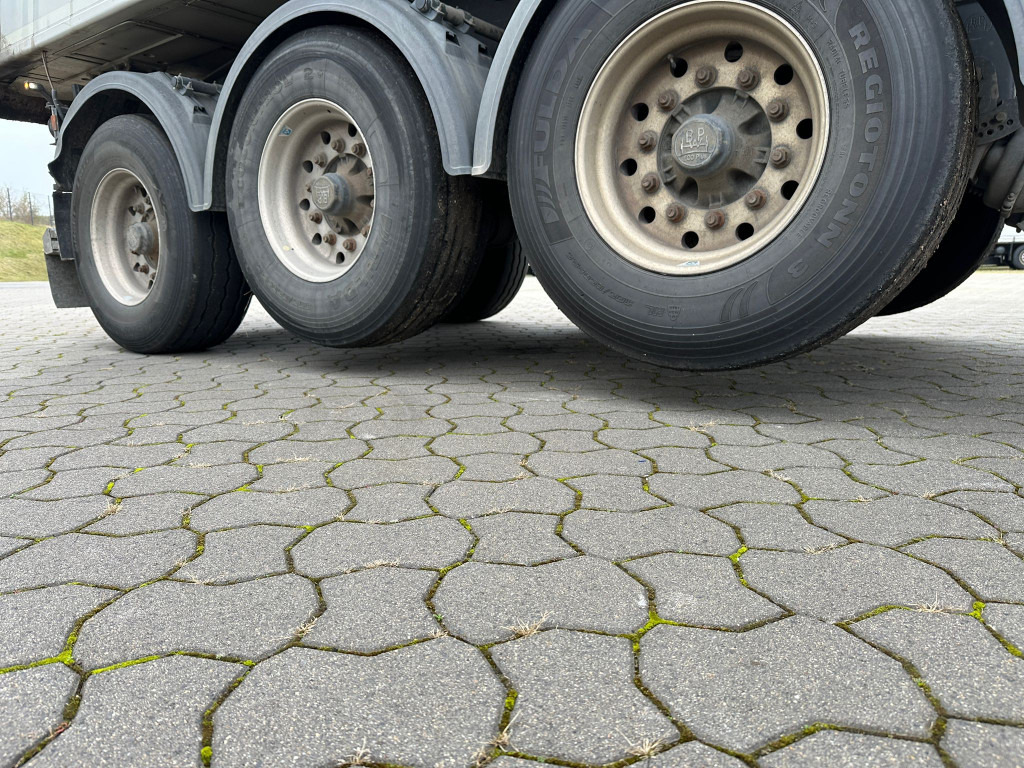 Kempf SKM 35 3 Thermo Mulde - סמיטריילר עם מזהיר: תמונה 2 Kempf SKM 35 3 Thermo Mulde - סמיטריילר עם מזהיר: תמונה 2