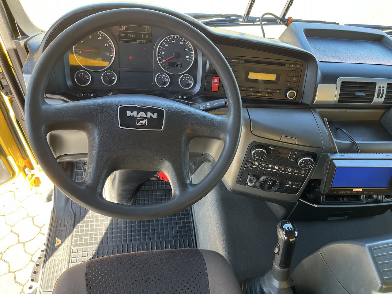 MAN TGS 28.480 6x4 4x4 Dreiseitenkipper Allrad Liftachse - מזהיר: תמונה 5 MAN TGS 28.480 6x4 4x4 Dreiseitenkipper Allrad Liftachse - מזהיר: תמונה 5