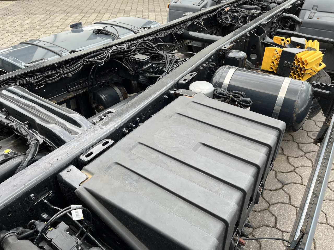 MAN TGX 26.500 6x2 Fahrgestell Lenk-Liftachse AHK - משאית: תמונה 5 MAN TGX 26.500 6x2 Fahrgestell Lenk-Liftachse AHK - משאית: תמונה 5