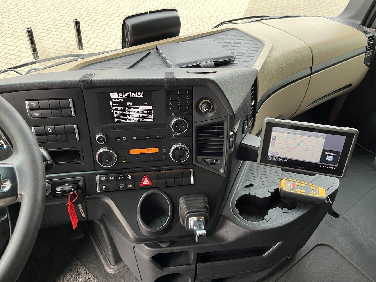 Mercedes-Benz 1842 4x2 LBW Kühlung Flüssigstickstoff GAS - משאית קירור: תמונה 2 Mercedes-Benz 1842 4x2 LBW Kühlung Flüssigstickstoff GAS - משאית קירור: תמונה 2