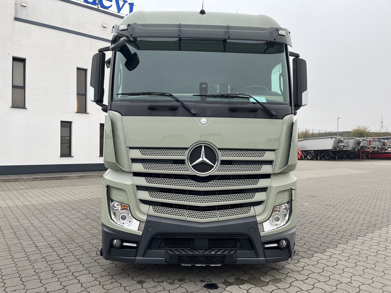 Mercedes-Benz Actros 2545 6x2 EFFER Atlas 265-A6 Lenk- Liftachse - משאית צד נופל/ שטוחה, משאית מנוף: תמונה 3 Mercedes-Benz Actros 2545 6x2 EFFER Atlas 265-A6 Lenk- Liftachse - משאית צד נופל/ שטוחה, משאית מנוף: תמונה 3