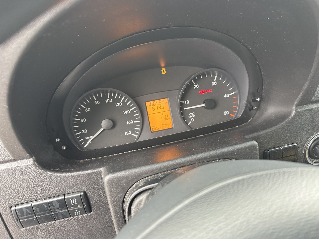 Mercedes-Benz Sprinter 519 CDI AHK Navi Klima - כלי רכב מסחרי עם וילונות צד: תמונה 2 Mercedes-Benz Sprinter 519 CDI AHK Navi Klima - כלי רכב מסחרי עם וילונות צד: תמונה 2