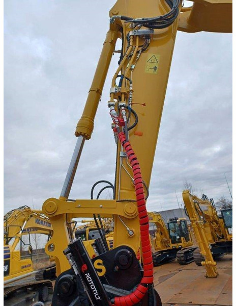 Komatsu PW180-11E0 - מחפר גלגלים: תמונה 5 Komatsu PW180-11E0 - מחפר גלגלים: תמונה 5