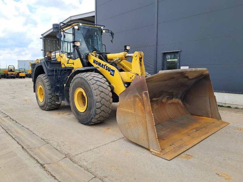Komatsu WA480-8 - מעמיס גלגלים: תמונה 1 Komatsu WA480-8 - מעמיס גלגלים: תמונה 1