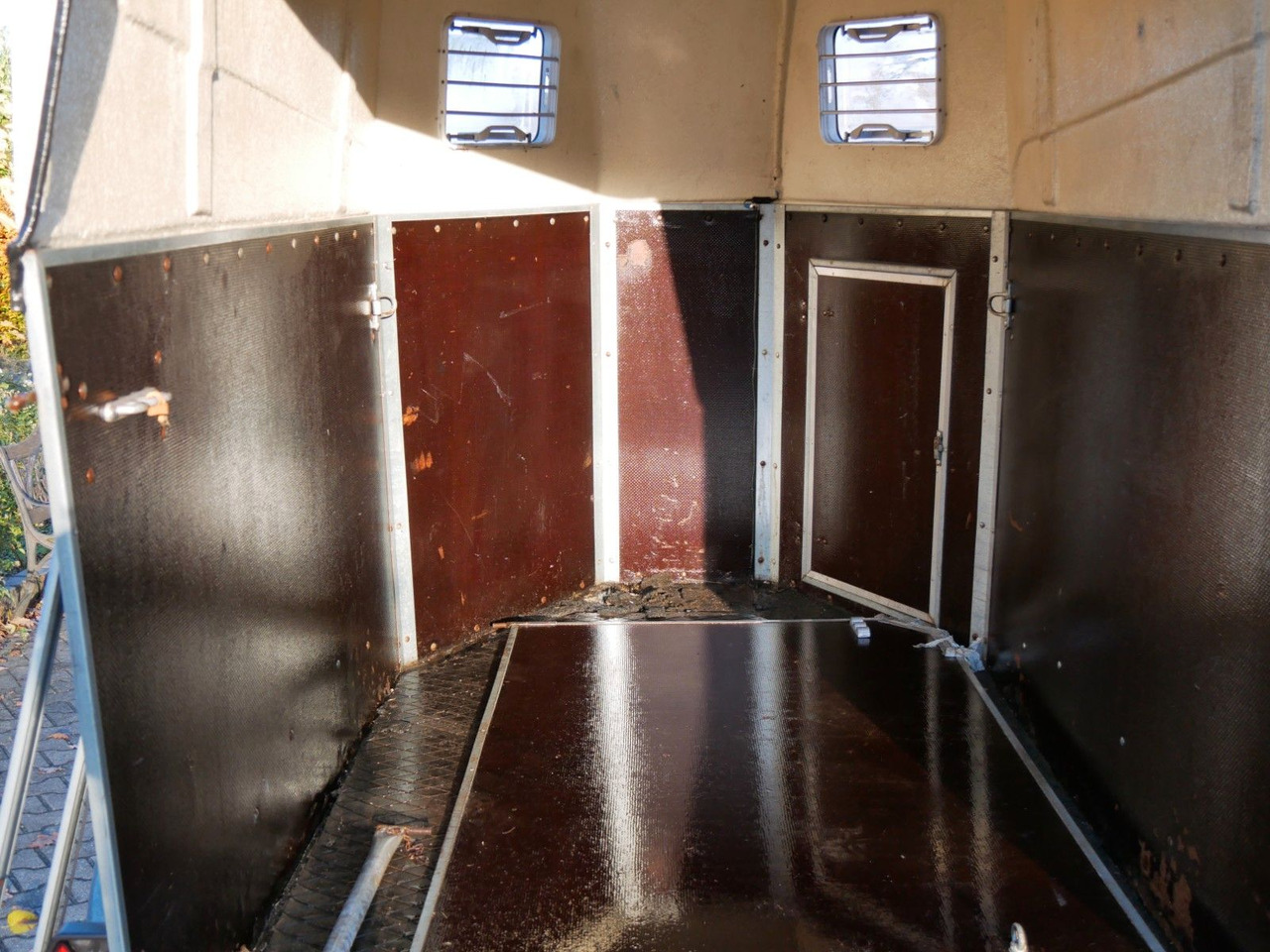 Holz Poly 2 Pferde - קרון נגרר להובלת בעלי חיים: תמונה 5 Holz Poly 2 Pferde - קרון נגרר להובלת בעלי חיים: תמונה 5